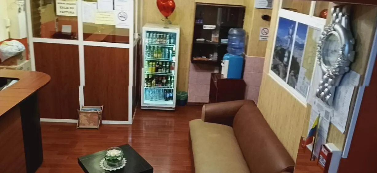 Guest house Hostal California Quito